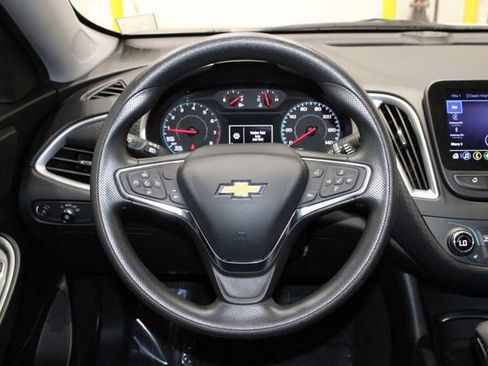 Used 2023 Chevrolet Malibu LT image 19