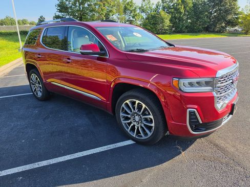 Used 2021 GMC Acadia Denali AWD/4WD image 8
