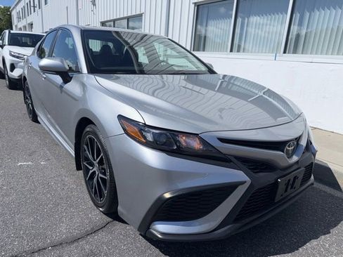Certified 2021 Toyota Camry SE w/ Cold Weather Package AWD/4WD image 1