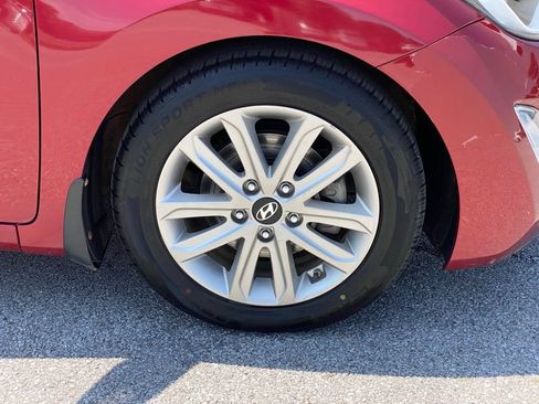 Used 2015 Hyundai Elantra SE w/ Option Group 02 FWD image 31