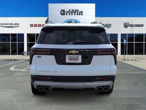 Used 2026 Chevrolet Traverse LT w/ Sun and Wheel Package AWD/4WD image 8