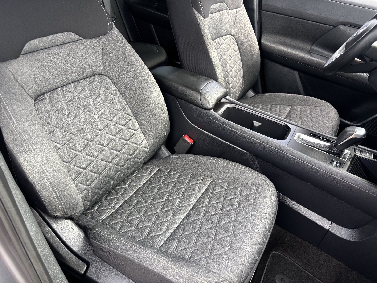 Certified 2026 Nissan Kicks SV FWD image 11