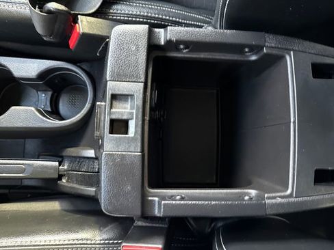 Used 2016 Jeep Wrangler Unlimited Freedom Edition image 25