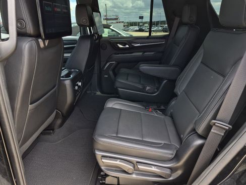 Used 2023 GMC Yukon Denali w/ Denali Reserve Package AWD/4WD image 17