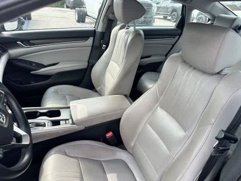Used 2018 Honda Accord EX-L image 4