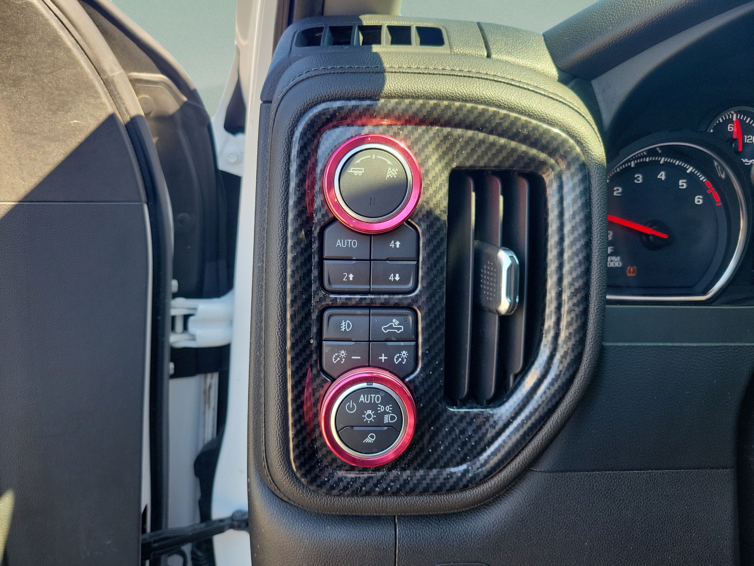 Used 2019 Chevrolet Silverado 1500 RST AWD/4WD image 21