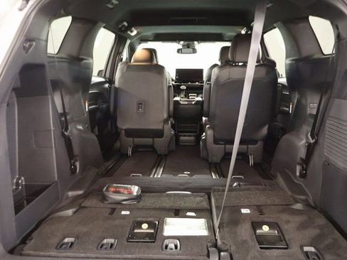 Certified 2025 Toyota Sienna XSE image 27