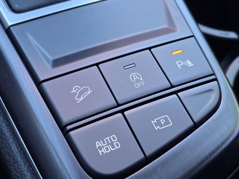 New 2026 Kia Sportage LX image 18