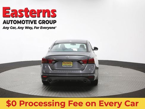 Used 2023 Nissan Altima 2.5 SV w/ SV Premium Package FWD image 36