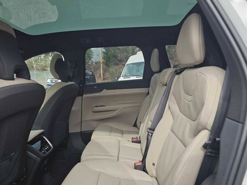 New 2026 Volvo EX90 Ultra image 18