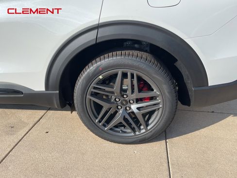 New 2025 Ford Explorer ST w/ Sun And Sound Package image 28