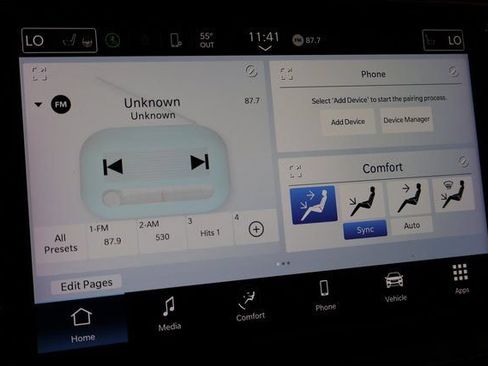 Used 2023 Chrysler Pacifica Touring-L FWD image 19