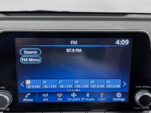 Used 2024 Nissan Sentra SV image 19