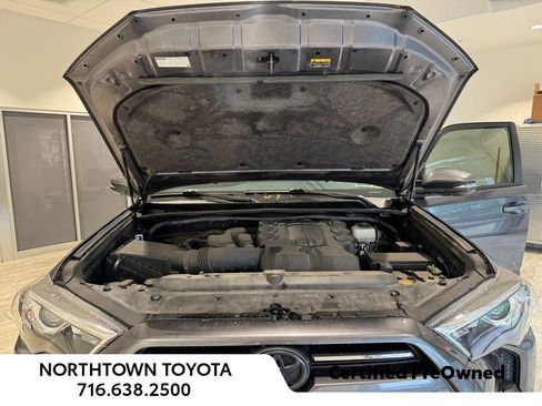 Used 2023 Toyota 4Runner TRD Off-Road Premium w/ Off Road Premium Plus Package AWD/4WD image 16