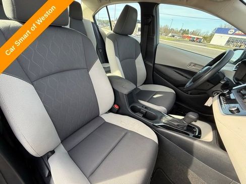 Used 2023 Toyota Corolla LE FWD image 18
