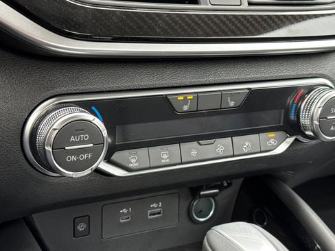 New 2025 Nissan Altima 2.5 SR w/ SR Premium Package image 16