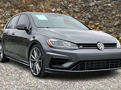 Used 2019 Volkswagen Golf R 4-Door image 9
