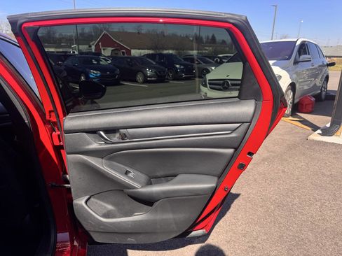 Used 2022 Honda Accord Sport image 19