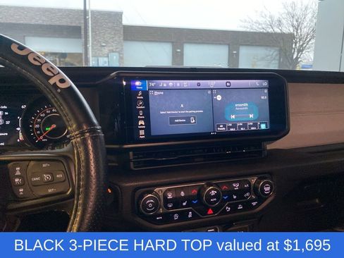 Used 2024 Jeep Wrangler Willys image 7