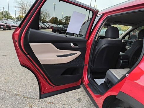 Used 2022 Hyundai Santa Fe SEL w/ Convenience Package image 12