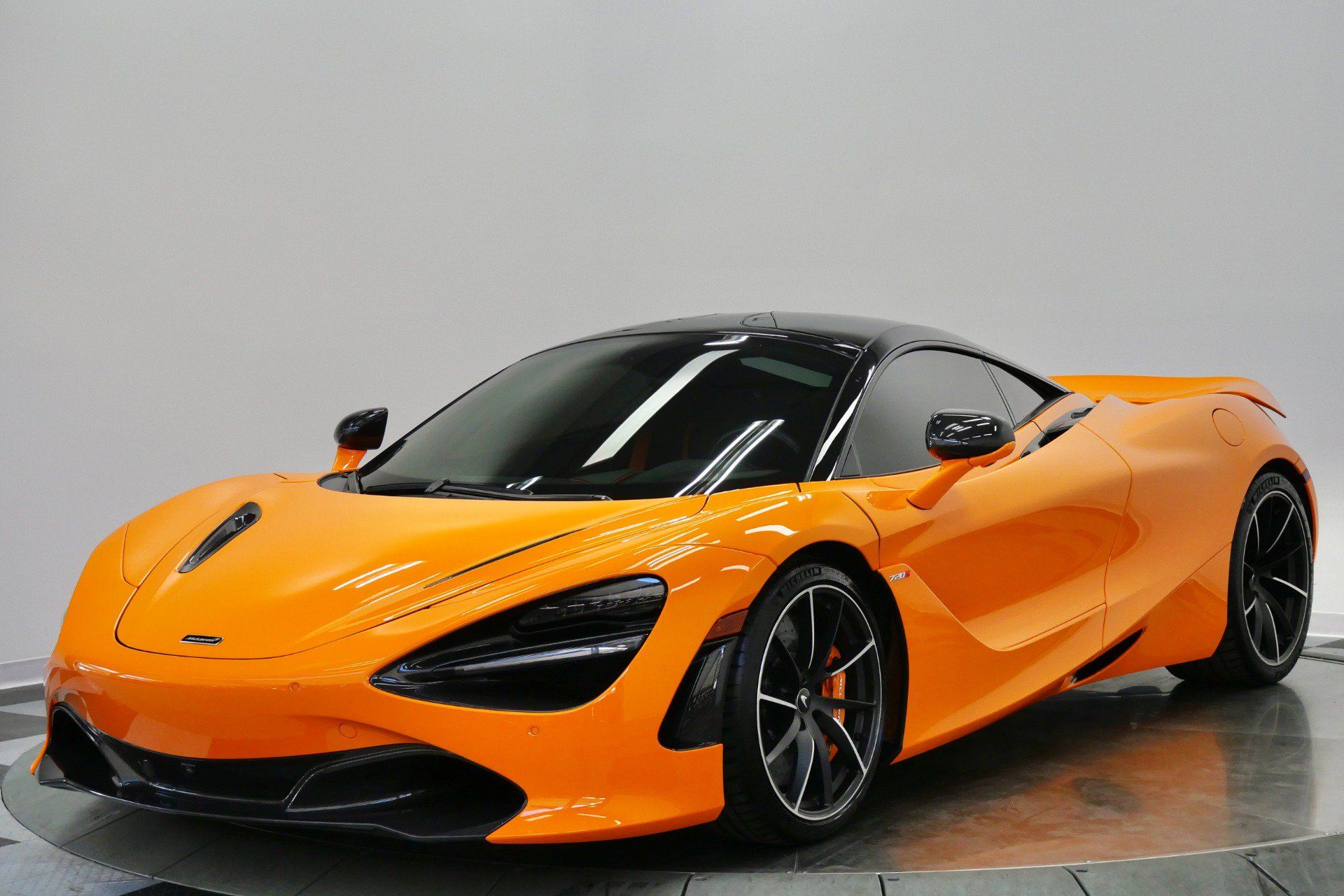 Used 2022 McLaren 720S Performance RWD image 45