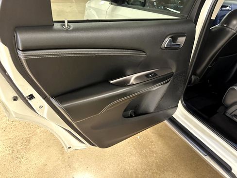 Used 2020 Dodge Journey Crossroad image 52