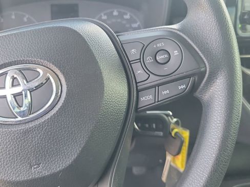 Used 2025 Toyota Corolla LE FWD image 20