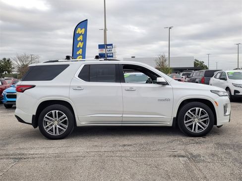 Used 2023 Chevrolet Traverse High Country image 9