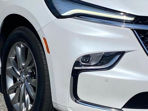 Used 2023 Buick Enclave Avenir w/ Trailering Package, 5000 lbs. image 8