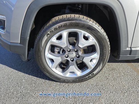 Used 2017 Jeep Compass Limited image 9