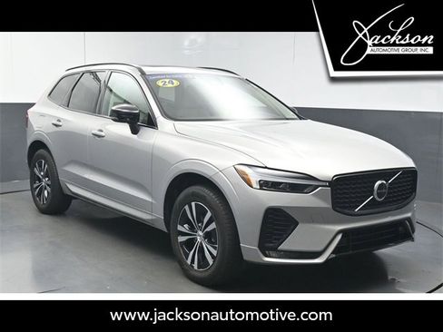 Used 2024 Volvo XC60 B5 Core w/ Protection Package Premier image 1