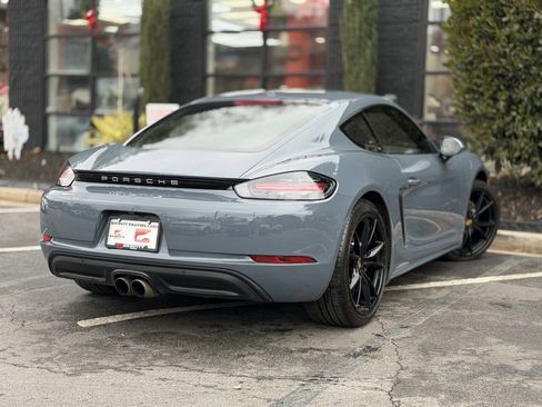 Used 2018 Porsche 718 Cayman image 12