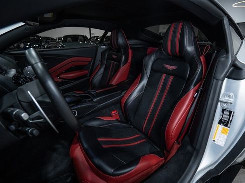 Used 2019 Aston Martin V8 Vantage Coupe RWD image 20