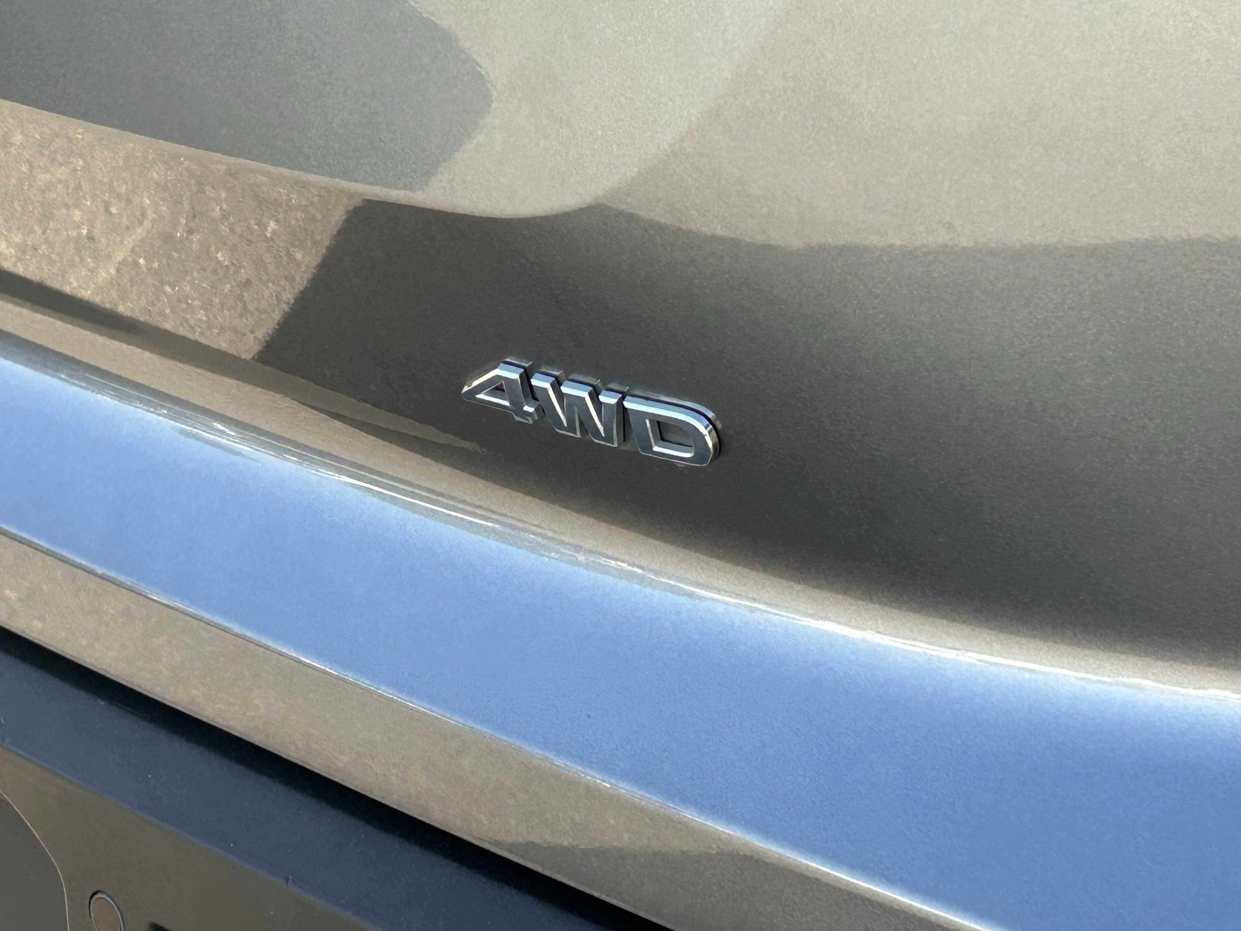 Used 2025 Nissan Pathfinder SV AWD/4WD image 5