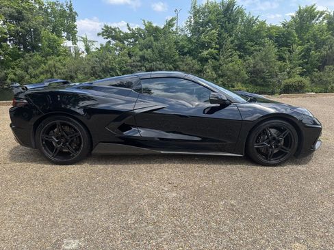 Used 2021 Chevrolet Corvette Stingray Preferred Conv w/ Z51 Performance Package RWD image 3