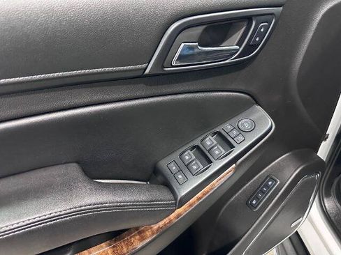 Used 2015 Chevrolet Suburban LTZ AWD/4WD image 17