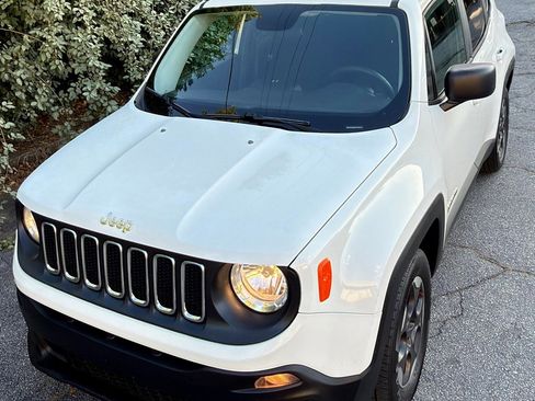 Used 2017 Jeep Renegade Sport w/ Power & Air Group FWD image 7