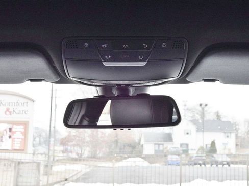 Used 2019 Mercedes-Benz GLC 300 4MATIC image 30