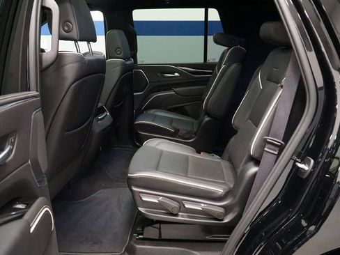 Used 2024 Cadillac Escalade Sport w/ LPO, ONYX Package image 23