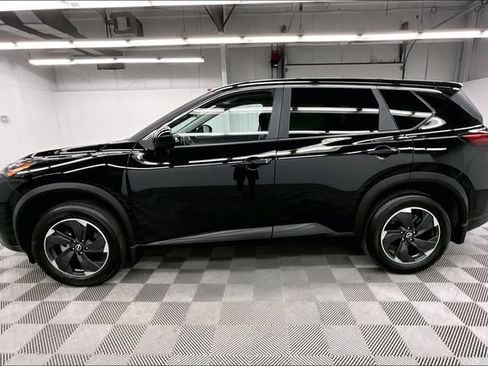 Used 2026 Nissan Rogue SV AWD/4WD image 14