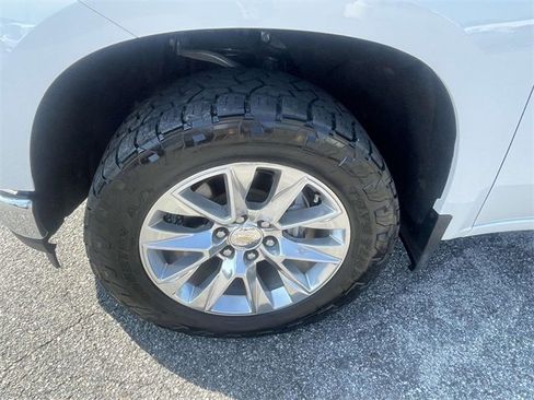 Used 2021 Chevrolet Silverado 1500 LTZ w/ LTZ Premium Package image 11