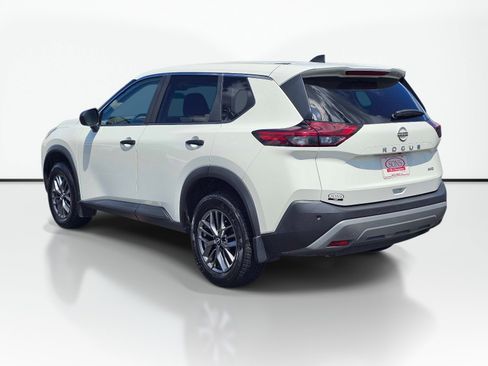 Used 2023 Nissan Rogue S AWD/4WD image 12