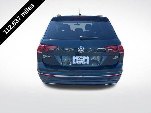 Used 2018 Volkswagen Tiguan SE w/ Panoramic Sunroof Package AWD/4WD image 2