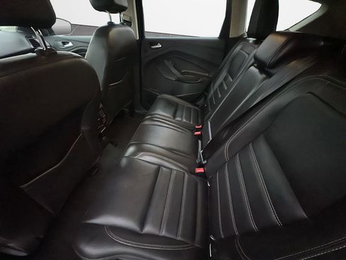 Used 2017 Ford Escape Titanium image 14