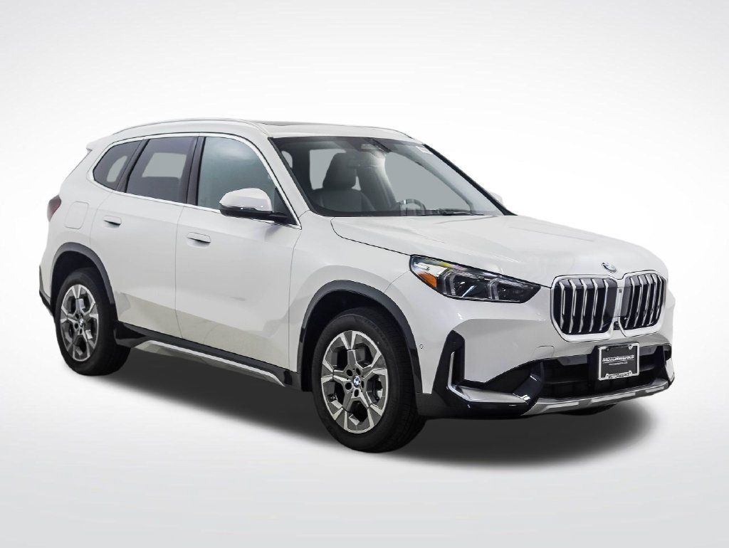 Used 2026 BMW X1 xDrive28i w/ Technology Package AWD/4WD image 7