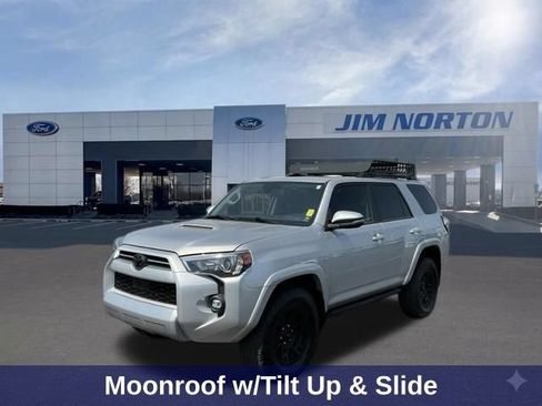 Used 2023 Toyota 4Runner TRD Off-Road Premium w/ Moonroof Package AWD/4WD image 9