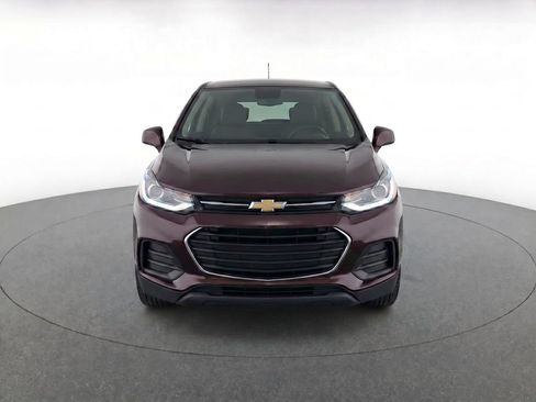 Used 2020 Chevrolet Trax LS w/ Tint and Cruise Package AWD/4WD image 6