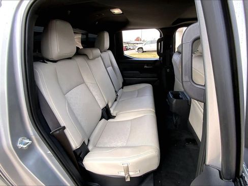 Used 2025 Toyota Tacoma Limited image 18