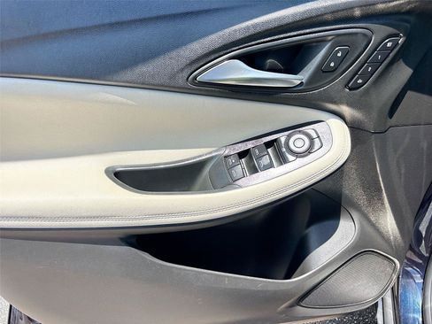 Used 2020 Buick Encore GX Essence w/ Experience Buick Package AWD/4WD image 18
