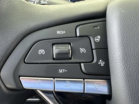 Used 2024 Cadillac Escalade ESV Sport w/ Touring Package AWD/4WD image 31
